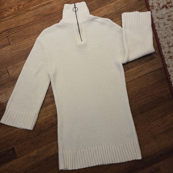 Divided H&M Sweater - Picture 6 of 9